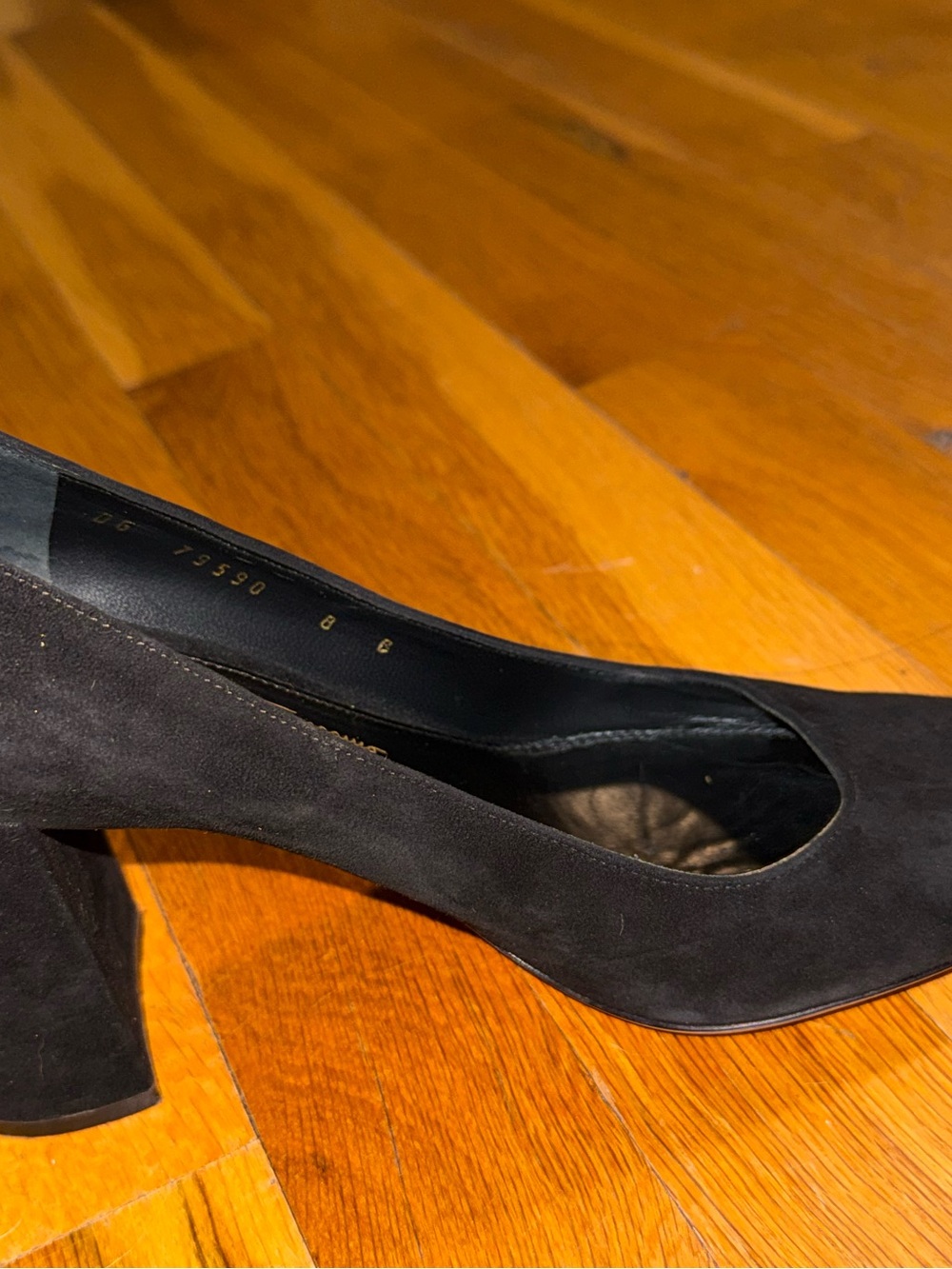 Salvatore Ferragamo Made In Italy Arezzo 85 Black Calf Leather Heels Size 8US - Picture 8 of 10